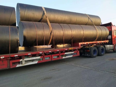 大(dà)口徑環氧煤瀝青防腐鋼管